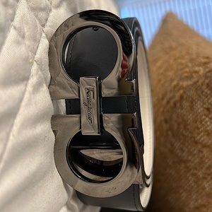 Authentic Reversible blue/white men’s Ferragamo belt in good condition!!!